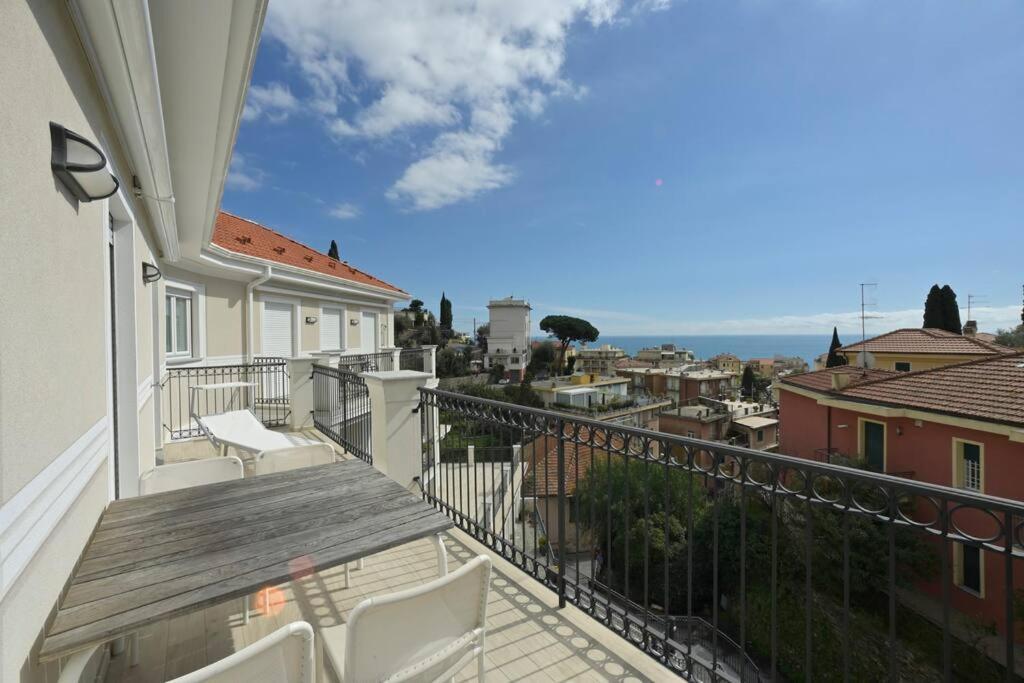 Luxury Apartament Con Garage Vista Mare Alassio Per 6 Persone Extérieur photo