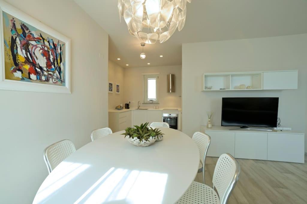 Luxury Apartament Con Garage Vista Mare Alassio Per 6 Persone Extérieur photo